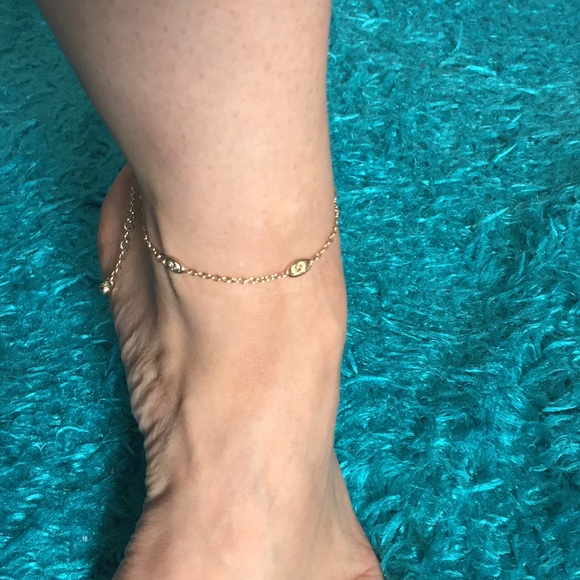 Jewelry - Golden anklet / ankle bracelet